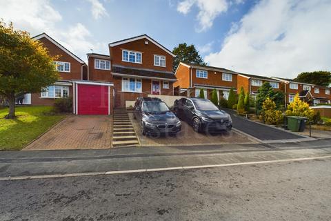 4 bedroom detached house for sale, Woodthorpe Drive, Bewdley, DY12 2RH*