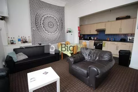 5 bedroom terraced house to rent – pohled 5