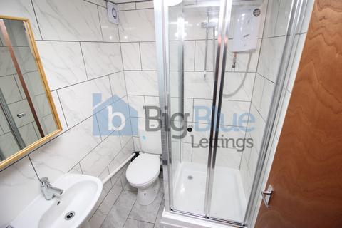 5 bedroom terraced house to rent, Brudenell Street, Leeds LS6