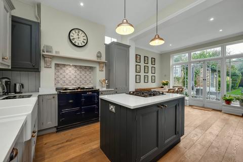 40 Princes Road, Weybridge, KT13 9BH