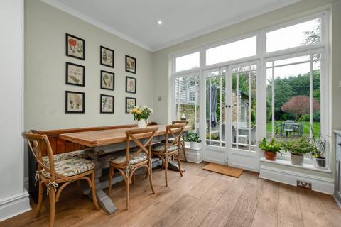 40 Princes Road, Weybridge, KT13 9BH