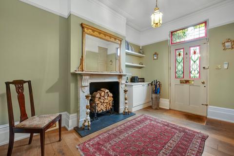 40 Princes Road, Weybridge, KT13 9BH
