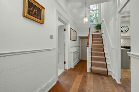 40 Princes Road, Weybridge, KT13 9BH