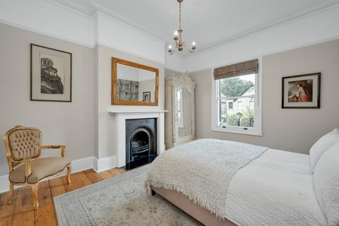 40 Princes Road, Weybridge, KT13 9BH