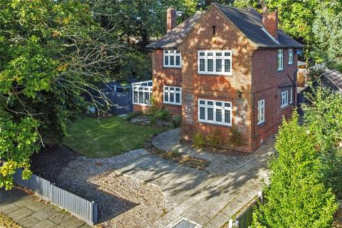 3 bedroom detached house for sale, Welshwood Park Road, Colchester, Essex, CO4