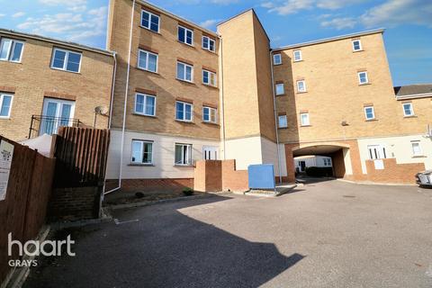 2 bedroom flat for sale, Ulverston, Purfleet