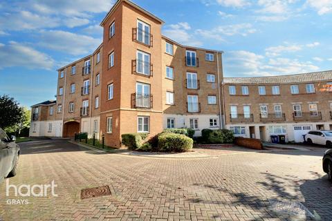 2 bedroom flat for sale, Ulverston, Purfleet