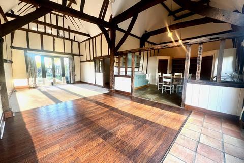 4 bedroom barn conversion to rent, School Street, Ipswich IP6