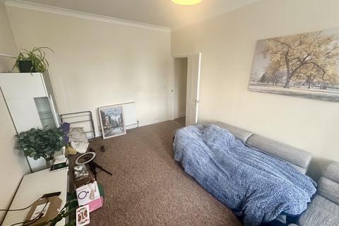 2 bedroom apartment to rent, Parkstone Road, Poole