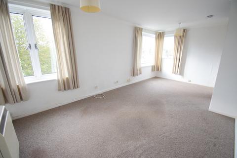 2 bedroom flat to rent, Kimbolton Court, Bedford MK40