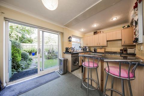 3 bedroom terraced house for sale, Belvedere Gardens, Crowborough