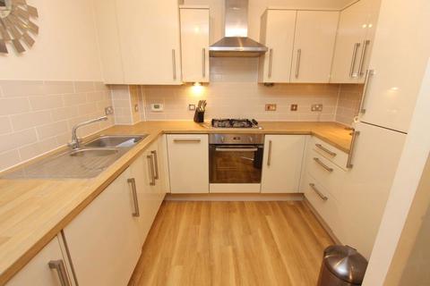 2 bedroom flat to rent, Millward Drive, Fenny Stratford