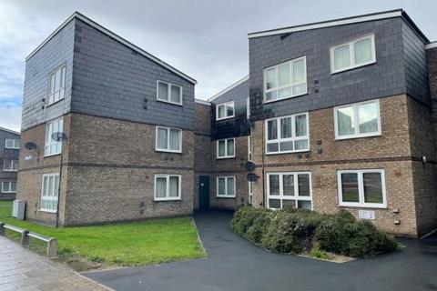 1 bedroom flat for sale, Bateman Close, Barking IG11