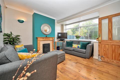 Ainley Apperley Lane, Yeadon, Leeds, LS19 6DA