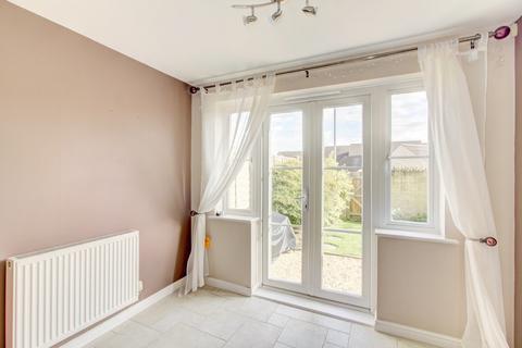 142 Freestone Way, Corsham, SN13 9FP