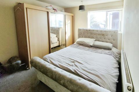6 Morris Croft, Birmingham, B36 9JN