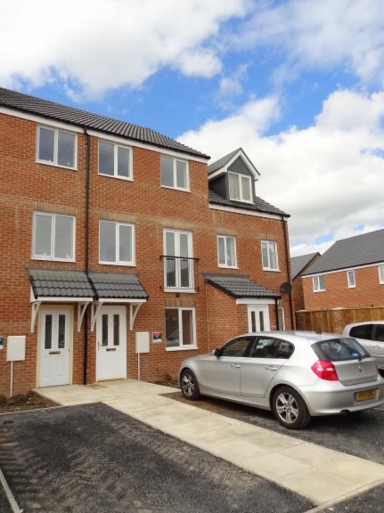 Bell Avenue, Bowburn 3 bed townhouse to rent £850 pcm (£196 pw)