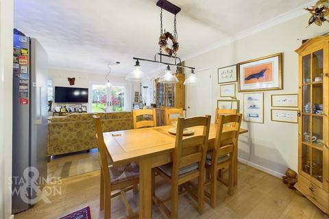 4 bedroom detached bungalow for sale, Low Lane, Rockland All Saints, Attleborough