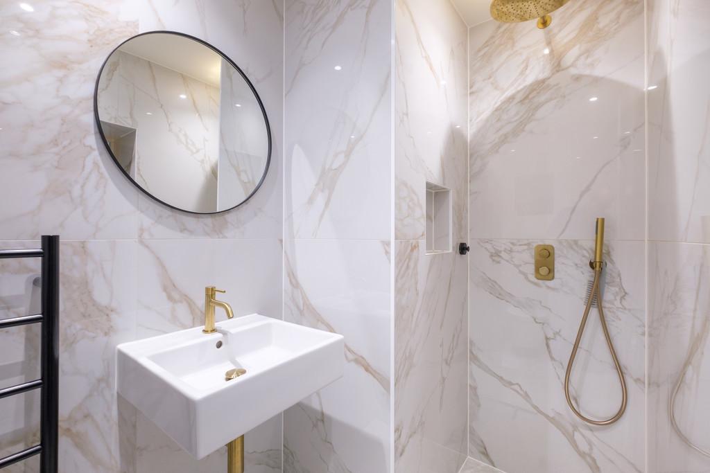 Ensuite Shower Room
