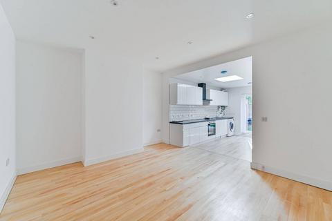 2 bedroom flat for sale, Athelney Street, Catford, London, SE6