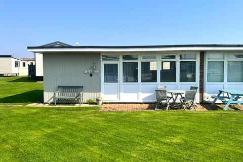 2 bedroom chalet for sale, New Lydd Road, Camber TN31