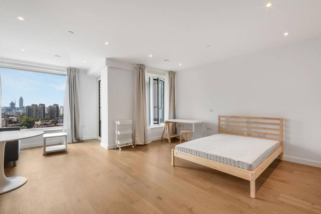 Hurlock Heights, Elephant and Castle... Studio to rent £2,102 pcm (£