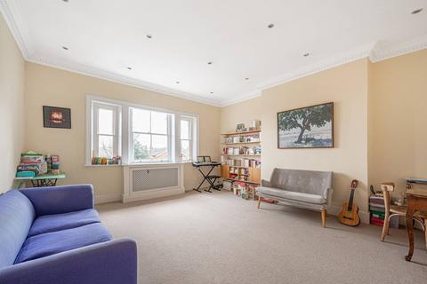 4 bedroom flat to rent, Lyndhurst Road, Hampstead, London, NW3