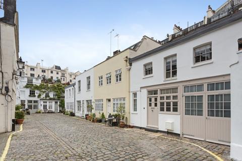 2 bedroom mews to rent, Sussex Mews West, Hyde Park, W2