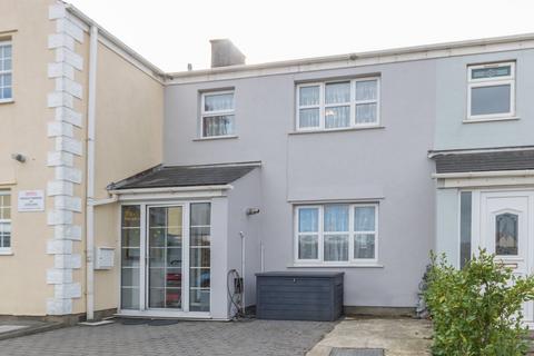 2 bedroom terraced house for sale, Clos Des Isles, Les Banques, St. Sampson, Guernsey