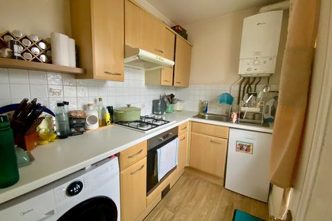 1 bedroom flat to rent, Brunswick Place, Hove, BN3