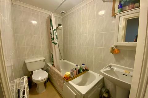 1 bedroom flat to rent, Brunswick Place, Hove, BN3