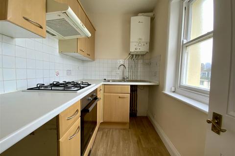 1 bedroom flat to rent, Brunswick Place, Hove