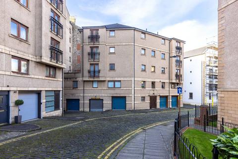undefined, West Silvermills Lane, Edinburgh
