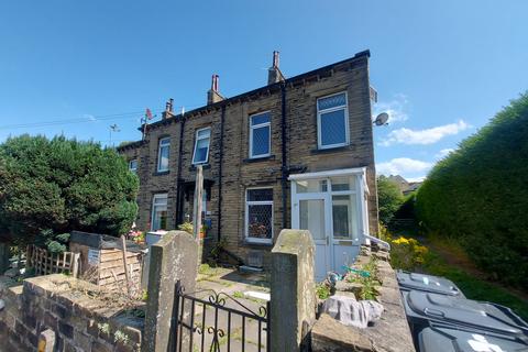 2 bedroom end of terrace house to rent, Victoria Street, Bradford, BD15