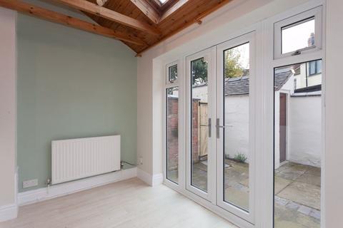 156 Biddulph Road, Congleton, CW12 3LS
