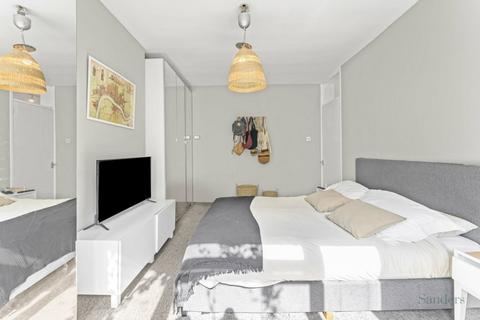 1 bedroom flat for sale, Lofting Road, Islington N1