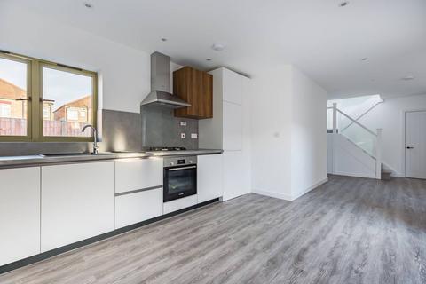 2 bedroom house for sale, Brook Mews, Palmers Green N13