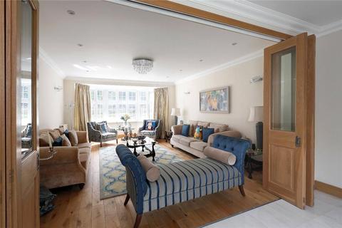 38 Bathgate Road, London, SW19 5PJ