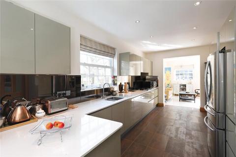 38 Bathgate Road, London, SW19 5PJ