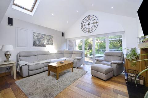 4 bedroom detached house for sale, Ewhurst, Surrey