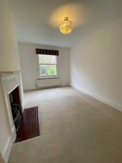 4 bedroom terraced house to rent, Tytherton Road, London