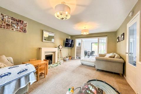 17 Bridlewood, Sutton Coldfield, B74 3HD
