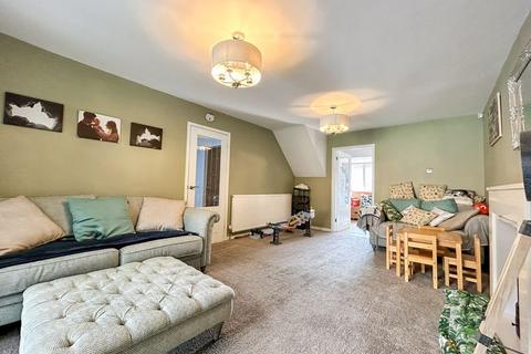 17 Bridlewood, Sutton Coldfield, B74 3HD