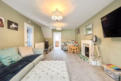 17 Bridlewood, Sutton Coldfield, B74 3HD