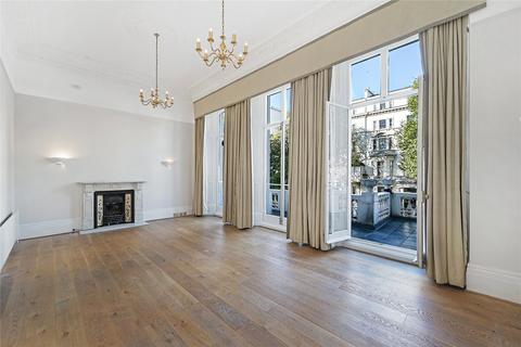 2 bedroom flat for sale, Queens Gate, South Kensington, London