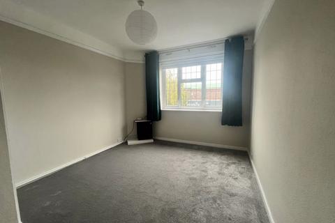 2 bedroom maisonette to rent, Refurbished 2 bedroom maisonette