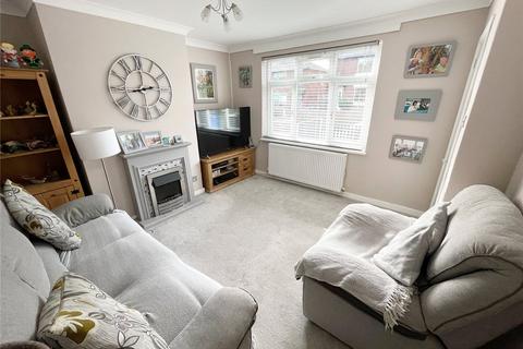 2 Anderton Grove, Ashton-under-lyne, OL6 9EF