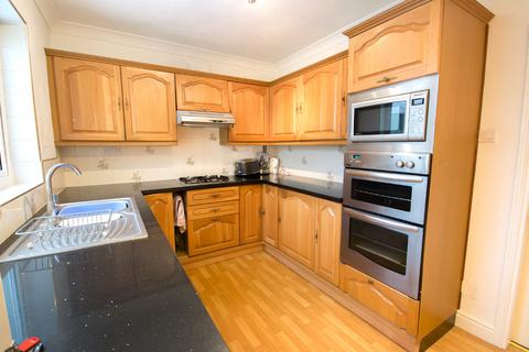 28 Andrews Crescent, Paston, Peterborough, PE4 7XL