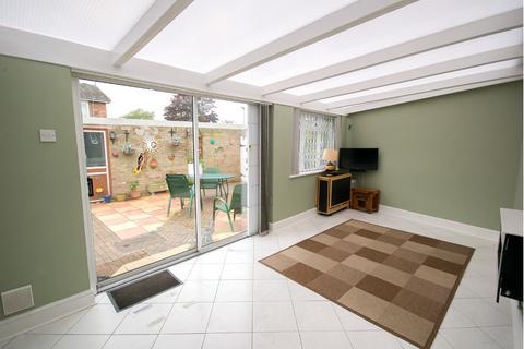 28 Andrews Crescent, Paston, Peterborough, PE4 7XL
