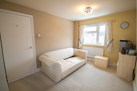 28 Andrews Crescent, Paston, Peterborough, PE4 7XL